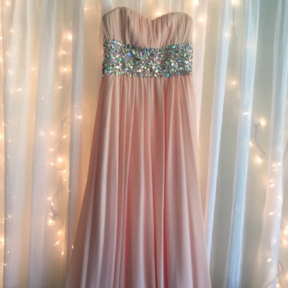 Peach flowing prom dress